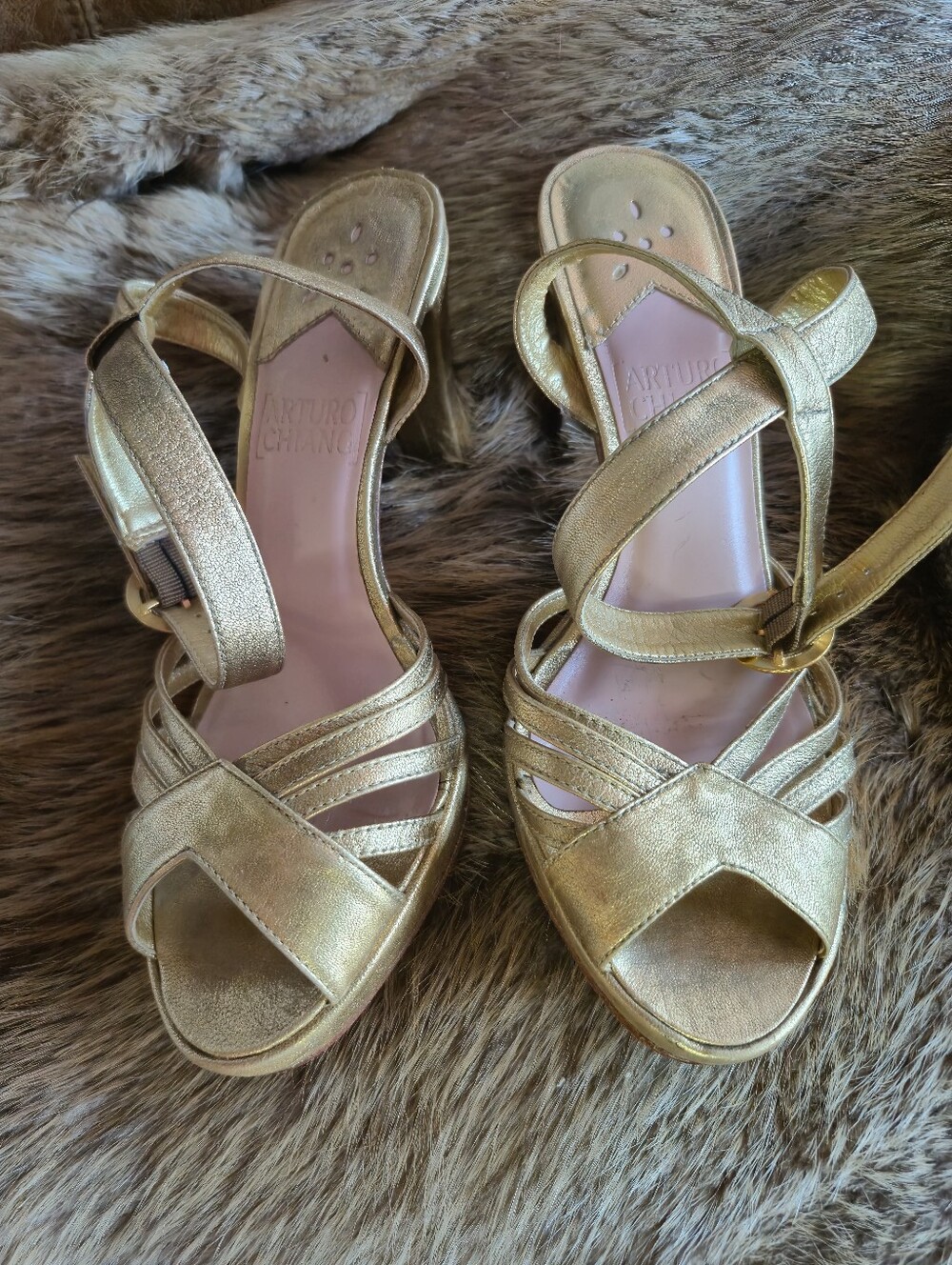 Gold Vintage Arturo Chiang Heels